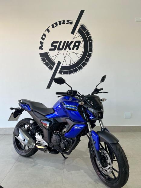 YAMAHA FZ 15 Fazer ABS, Foto 2