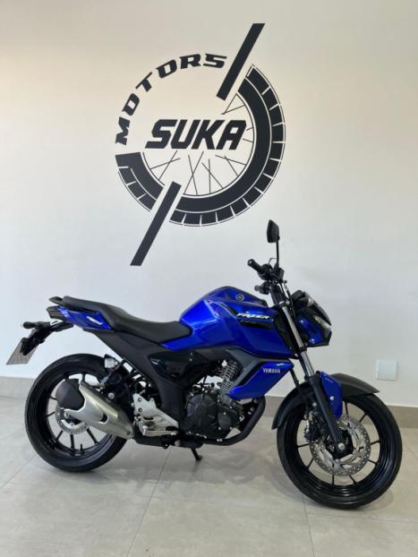 YAMAHA FZ 15 Fazer ABS, Foto 3