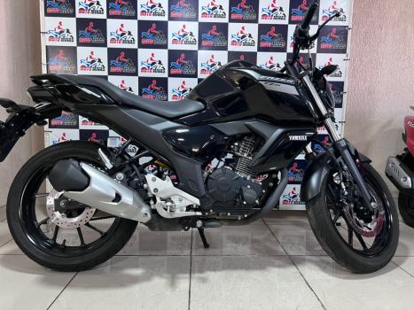 YAMAHA FZ 15 Fazer ABS, Foto 7
