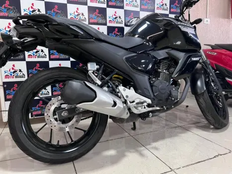 YAMAHA FZ 15 Fazer ABS, Foto 9