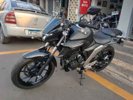 YAMAHA FZ 25 250 Fazer Flex , Foto 2