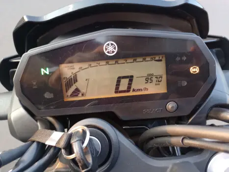 YAMAHA FZ 25 250 Fazer Flex , Foto 5