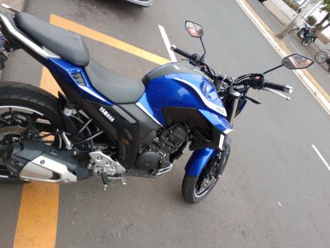 YAMAHA FZ 25 250 Fazer Flex , Foto 2