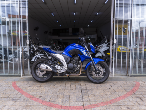 YAMAHA FZ 25 250 Fazer Flex , Foto 2