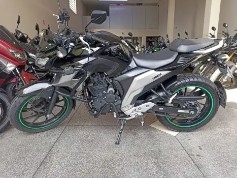 YAMAHA FZ 25 250 Fazer Flex , Foto 2