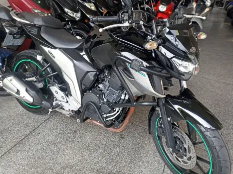 YAMAHA FZ 25 250 Fazer Flex , Foto 3