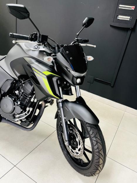 YAMAHA FZ 25 250 Fazer Flex , Foto 2