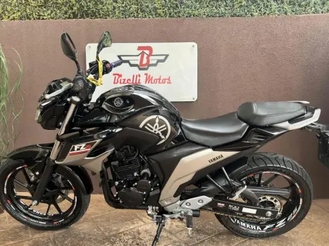 YAMAHA FZ 25 250 Fazer Flex , Foto 3