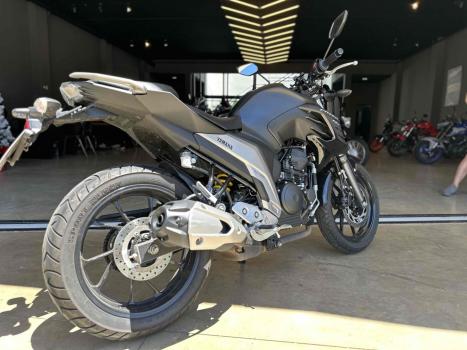 YAMAHA FZ 25 250 Fazer Flex , Foto 3