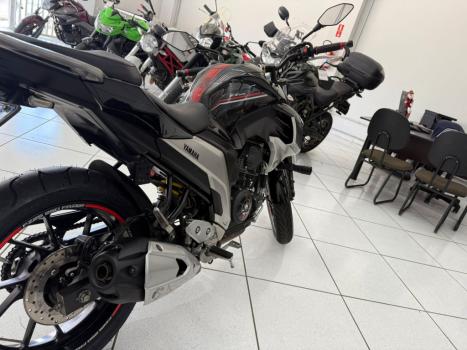 YAMAHA FZ 25 250 Fazer Flex , Foto 3