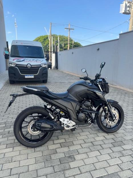 YAMAHA FZ 25 250 Fazer Flex , Foto 2