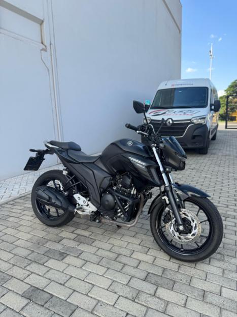 YAMAHA FZ 25 250 Fazer Flex , Foto 4