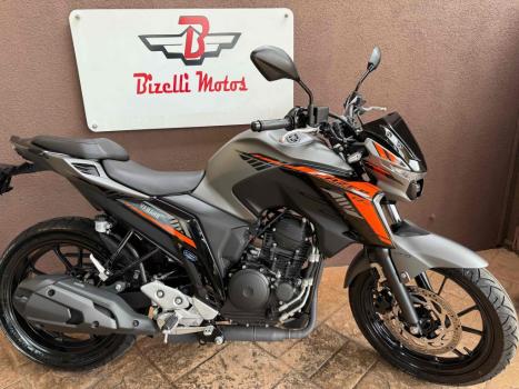 YAMAHA FZ 25 250 Fazer Flex , Foto 1
