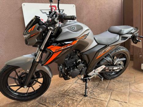 YAMAHA FZ 25 250 Fazer Flex , Foto 4