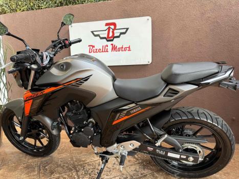YAMAHA FZ 25 250 Fazer Flex , Foto 5