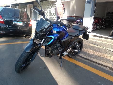 YAMAHA FZ 25 250 Fazer Flex , Foto 2