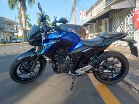 YAMAHA FZ 25 250 Fazer Flex , Foto 3