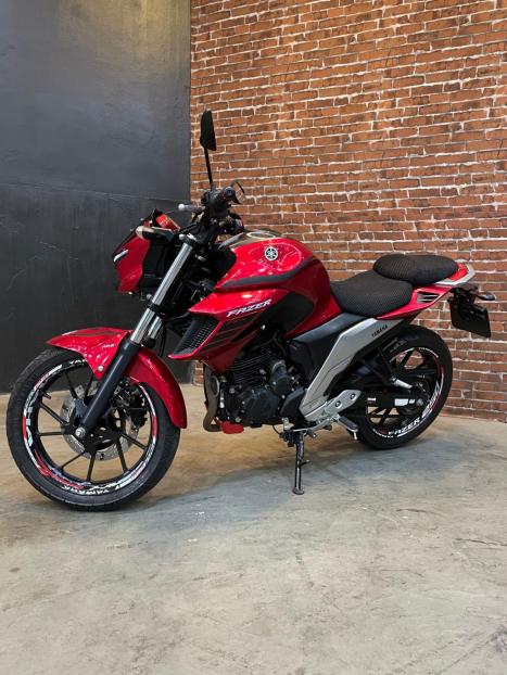 YAMAHA FZ 25 250 Fazer Flex , Foto 2