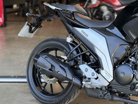 YAMAHA FZ 25 250 Fazer Flex , Foto 5