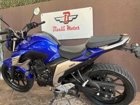 YAMAHA FZ 25 250 Fazer Flex , Foto 3