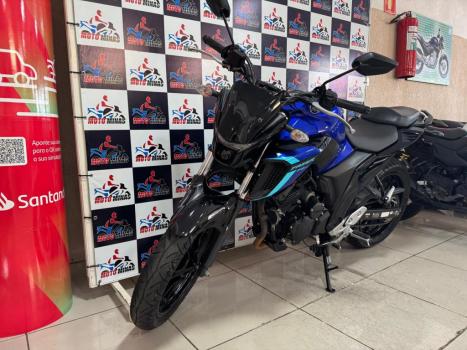 YAMAHA FZ 25 250 Fazer Flex , Foto 3