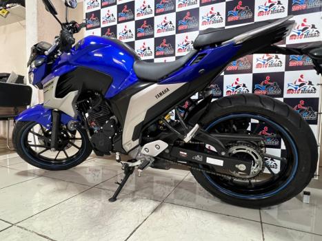 YAMAHA FZ 25 250 Fazer Flex , Foto 3