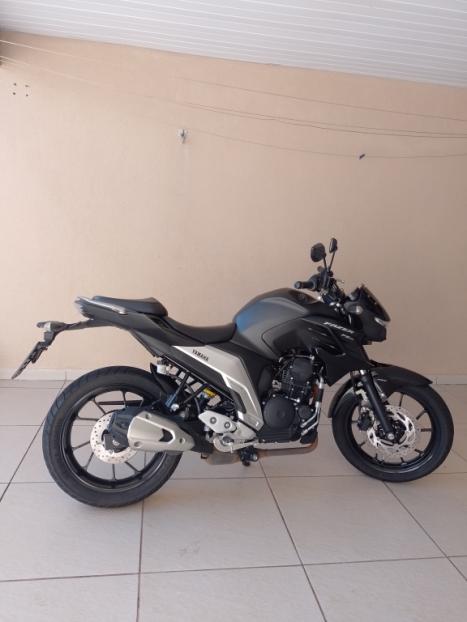 YAMAHA FZ 25 250 Fazer Flex , Foto 1