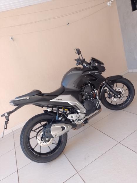 YAMAHA FZ 25 250 Fazer Flex , Foto 2