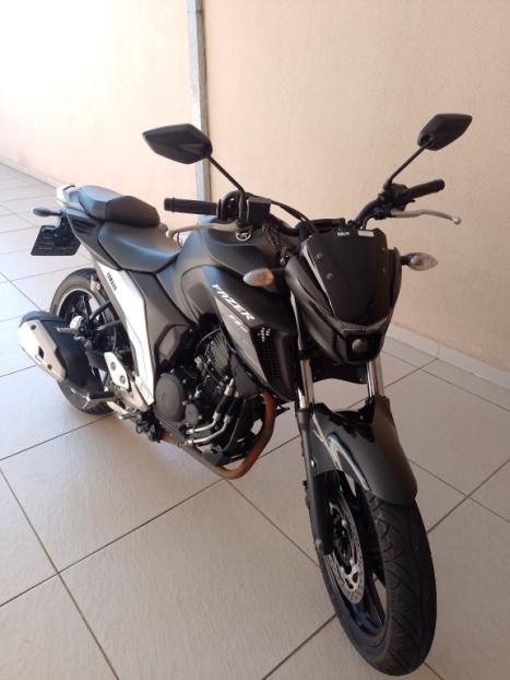 YAMAHA FZ 25 250 Fazer Flex , Foto 3