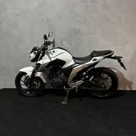 YAMAHA FZ 25 250 Fazer Flex , Foto 9