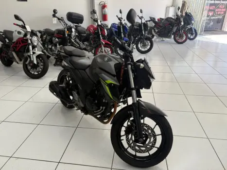 YAMAHA FZ 25 250 Fazer Flex , Foto 7