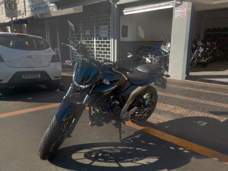 YAMAHA FZ 25 250 Fazer Flex , Foto 4