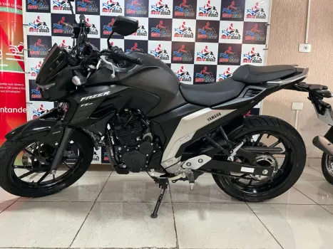 YAMAHA FZ 25 250 Fazer Flex , Foto 1