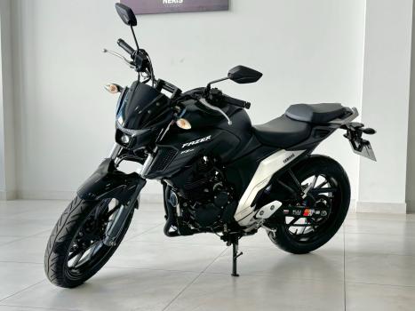 YAMAHA FZ 25 250 Fazer Flex , Foto 1
