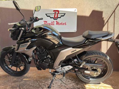 YAMAHA FZ 25 250 Fazer Flex , Foto 2