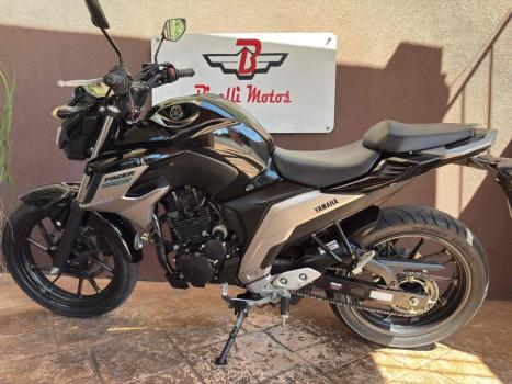 YAMAHA FZ 25 250 Fazer Flex , Foto 9