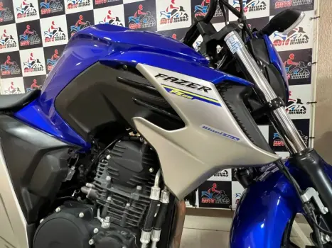 YAMAHA FZ 25 250 Fazer Flex , Foto 9