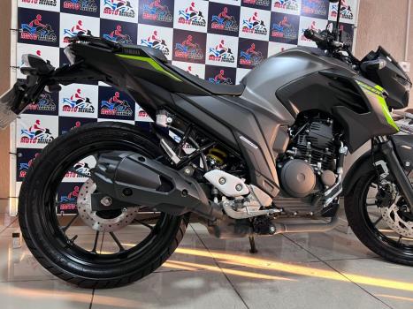 YAMAHA FZ 25 250 Fazer Flex , Foto 9