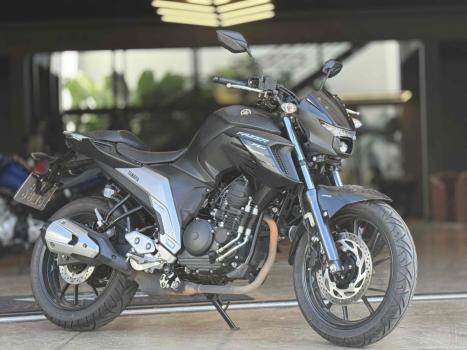 YAMAHA FZ 25 250 Fazer Flex , Foto 1