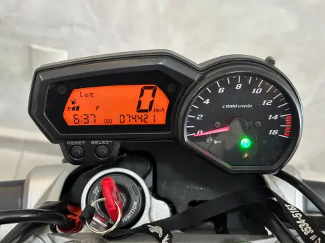 YAMAHA FZ6 Fazer 600 N, Foto 10