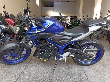 YAMAHA MT-03 300 , Foto 2