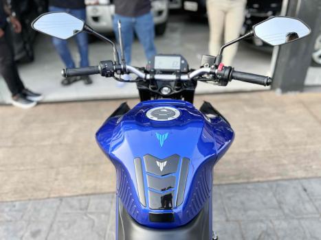 YAMAHA MT-03 300 ABS, Foto 13