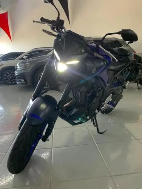 YAMAHA MT-03 300 ABS, Foto 5