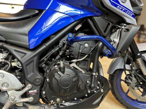 YAMAHA MT-03 300 ABS, Foto 5