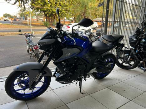 YAMAHA MT-03 300 ABS, Foto 7