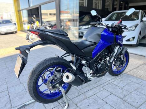 YAMAHA MT-03 300 ABS, Foto 3