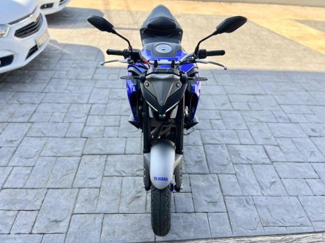 YAMAHA MT-03 300 ABS, Foto 8