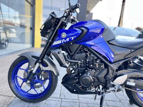 YAMAHA MT-03 300 ABS, Foto 9