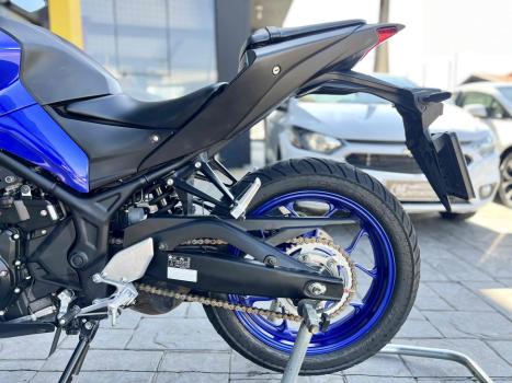 YAMAHA MT-03 300 ABS, Foto 10