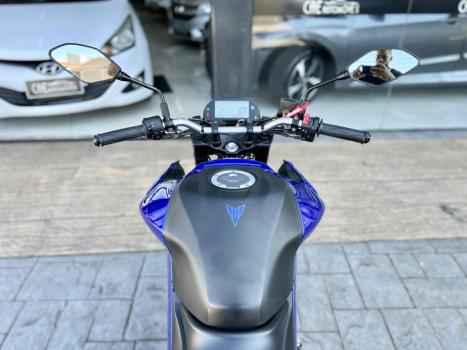 YAMAHA MT-03 300 ABS, Foto 13